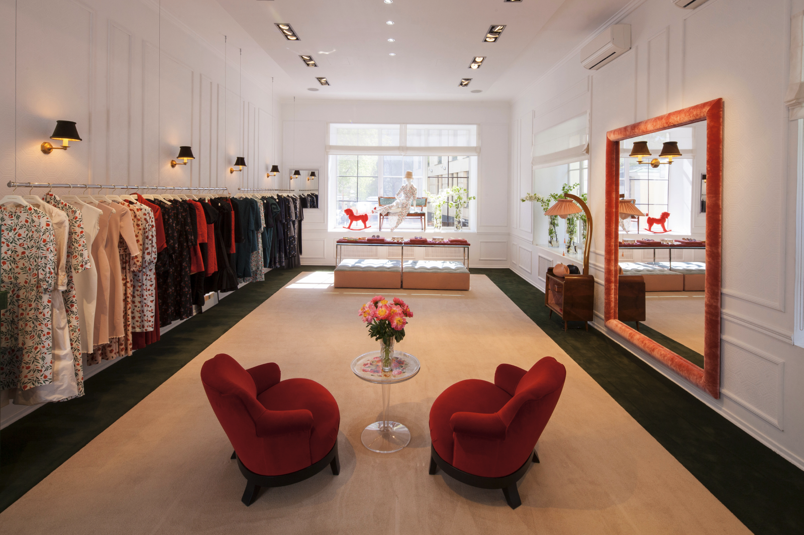 Шоурум на Гранатном