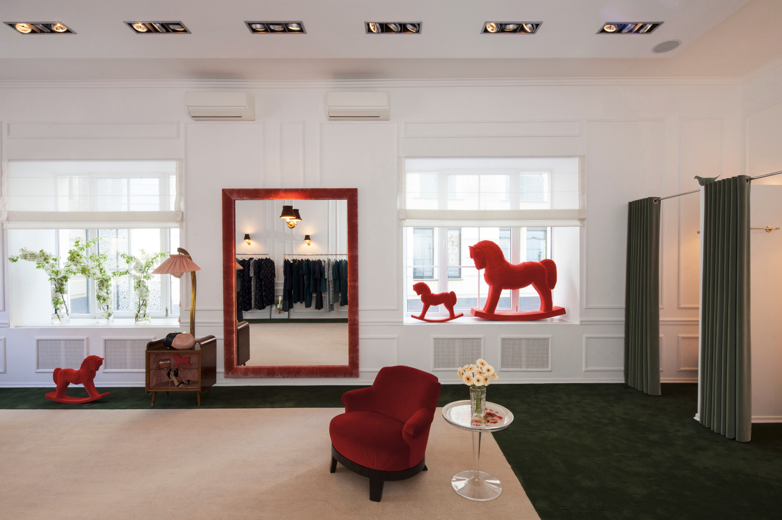 Шоурум на Гранатном